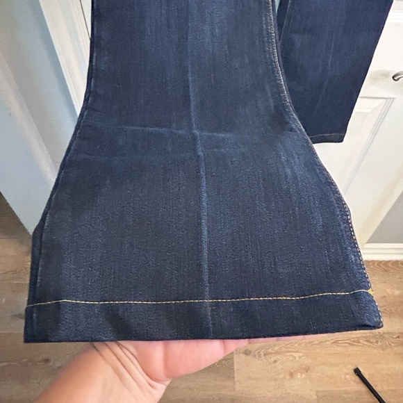 👖👖”Joe's” Premium Denim Classic Dark Blue Bootcut Leg Jeans 👖 - Picture 3 of 15